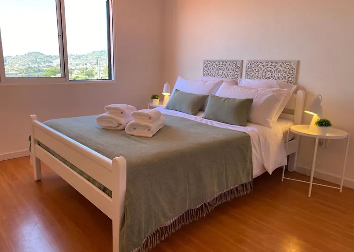 Ideales Familienhaus Mit Freiem Stadt- Und Meerblick By Interhome פונשל