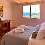 Ideales Familienhaus Mit Freiem Stadt- Und Meerblick By Interhome *