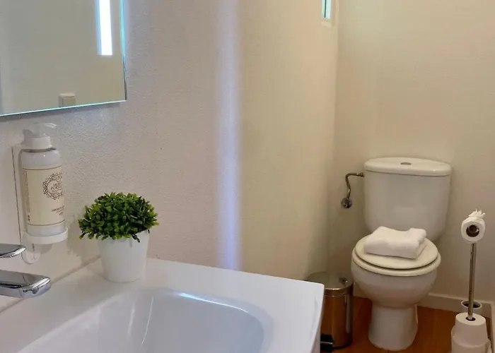 بيت للعطل Ideales Familienhaus Mit Freiem Stadt- Und Meerblick By Interhome *