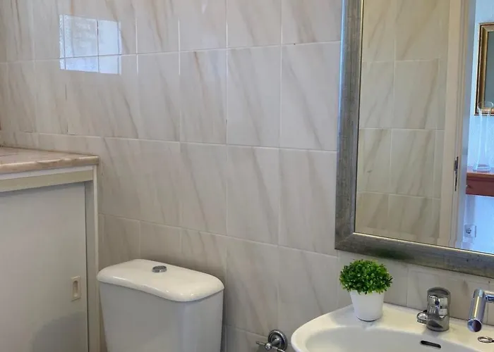 Ideales Familienhaus Mit Freiem Stadt- Und Meerblick By Interhome بيت للعطل فونشال